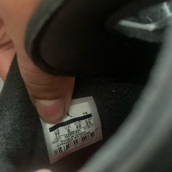 Retro Jordan 6s Chinese New Year - Picture 5 of 8